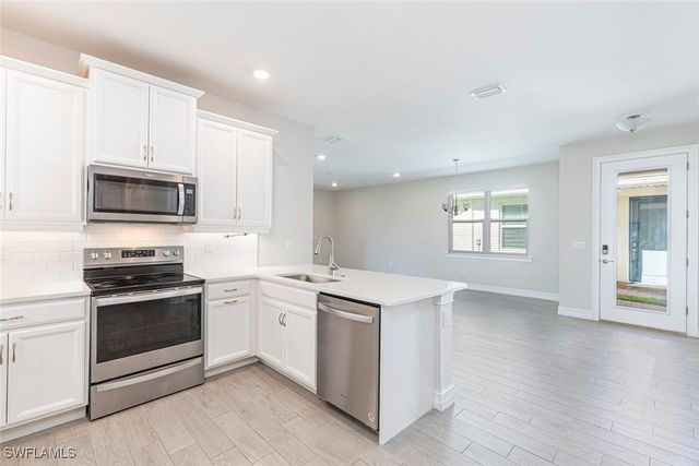 1050 Enbrook LOOP, Naples, FL 34114