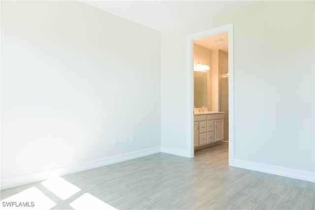 1050 Enbrook LOOP, Naples, FL 34114