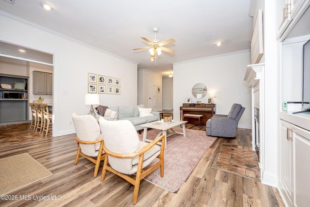 112 White Boulevard, Ocean Springs, MS 39564