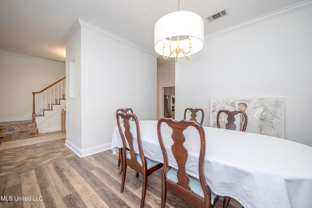 112 White Boulevard, Ocean Springs, MS 39564