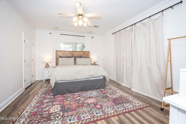 112 White Boulevard, Ocean Springs, MS 39564