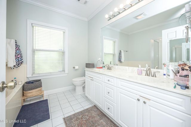 112 White Boulevard, Ocean Springs, MS 39564