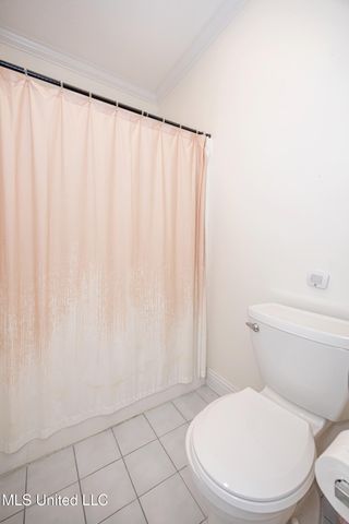 112 White Boulevard, Ocean Springs, MS 39564