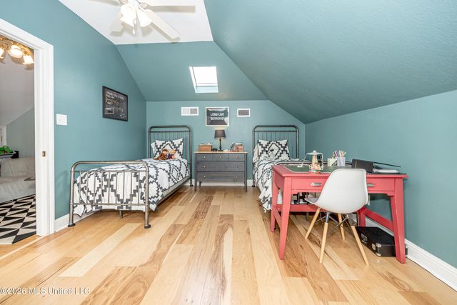 112 White Boulevard, Ocean Springs, MS 39564