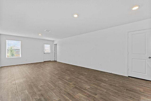 15427 Mint Patch Meadow, Von Ormy, TX 78073