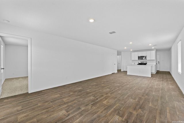 15427 Mint Patch Meadow, Von Ormy, TX 78073