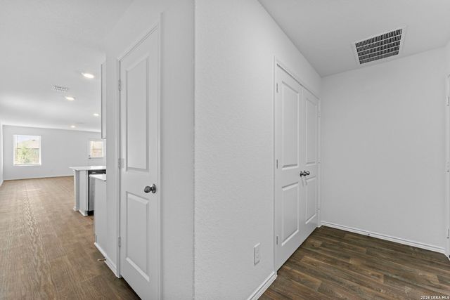 15427 Mint Patch Meadow, Von Ormy, TX 78073