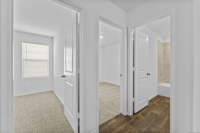 15427 Mint Patch Meadow, Von Ormy, TX 78073