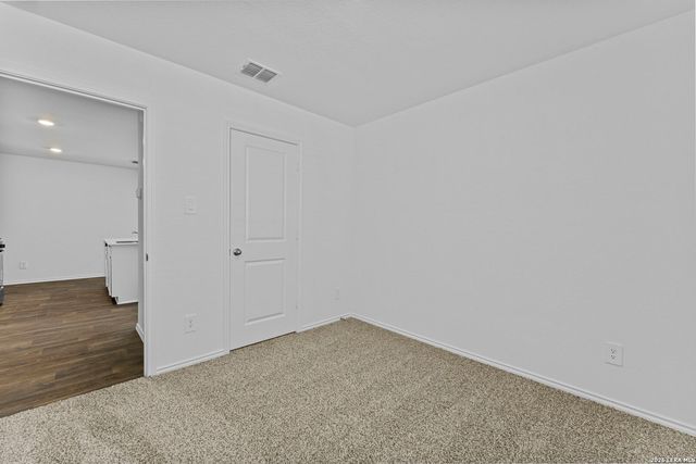 15427 Mint Patch Meadow, Von Ormy, TX 78073