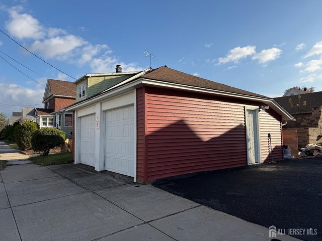 46 Hayward Avenue 2, Carteret, NJ 07008