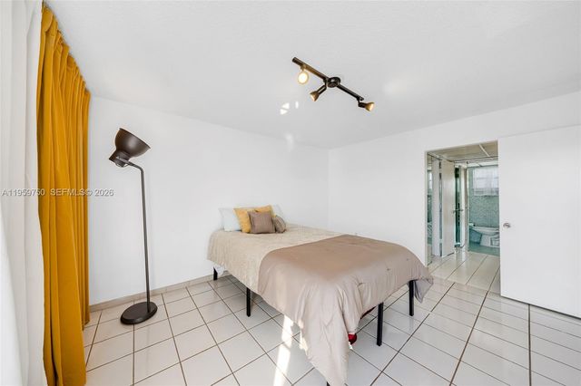 1400 SW 27th Ave 403, Miami, FL 33145