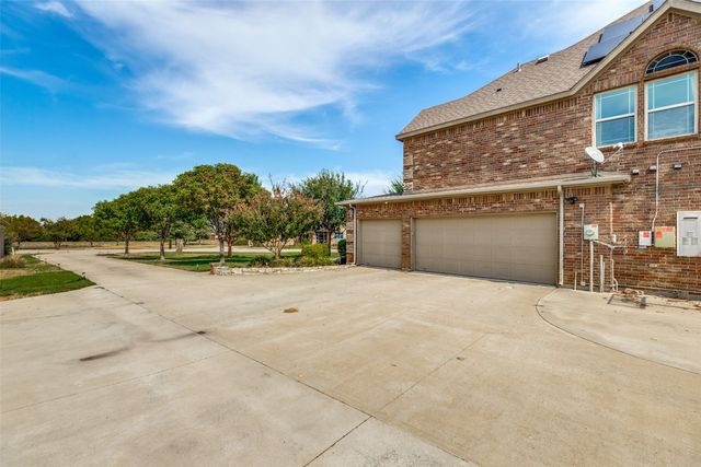 195 Las Colinas Trail, Cross Roads, TX 76227