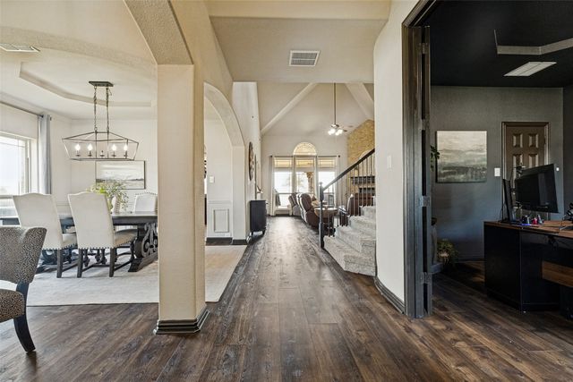 195 Las Colinas Trail, Cross Roads, TX 76227