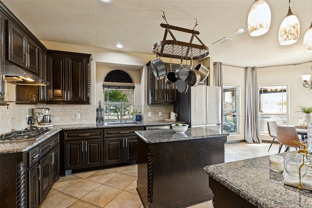 195 Las Colinas Trail, Cross Roads, TX 76227