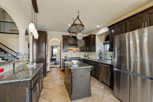 195 Las Colinas Trail, Cross Roads, TX 76227