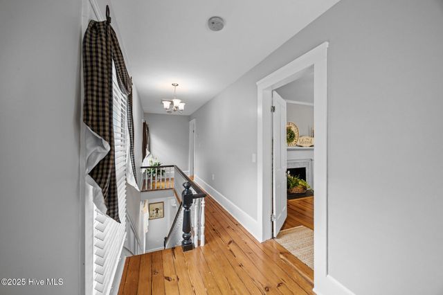 209 E Main Street, Washington, NC 27889