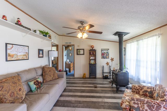 119 Fred Rd, Bon Aqua, TN 37025