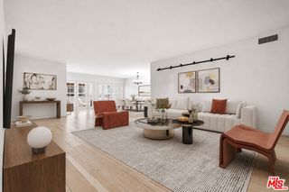 11970 Montana Avenue 104, Los Angeles, CA 90049