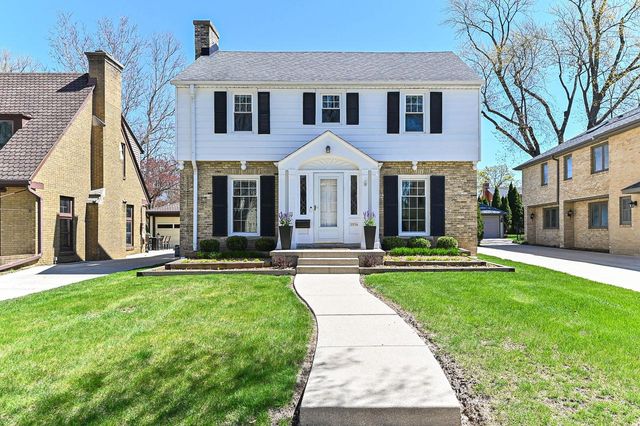 2536 88th STREET, Wauwatosa, WI 53226