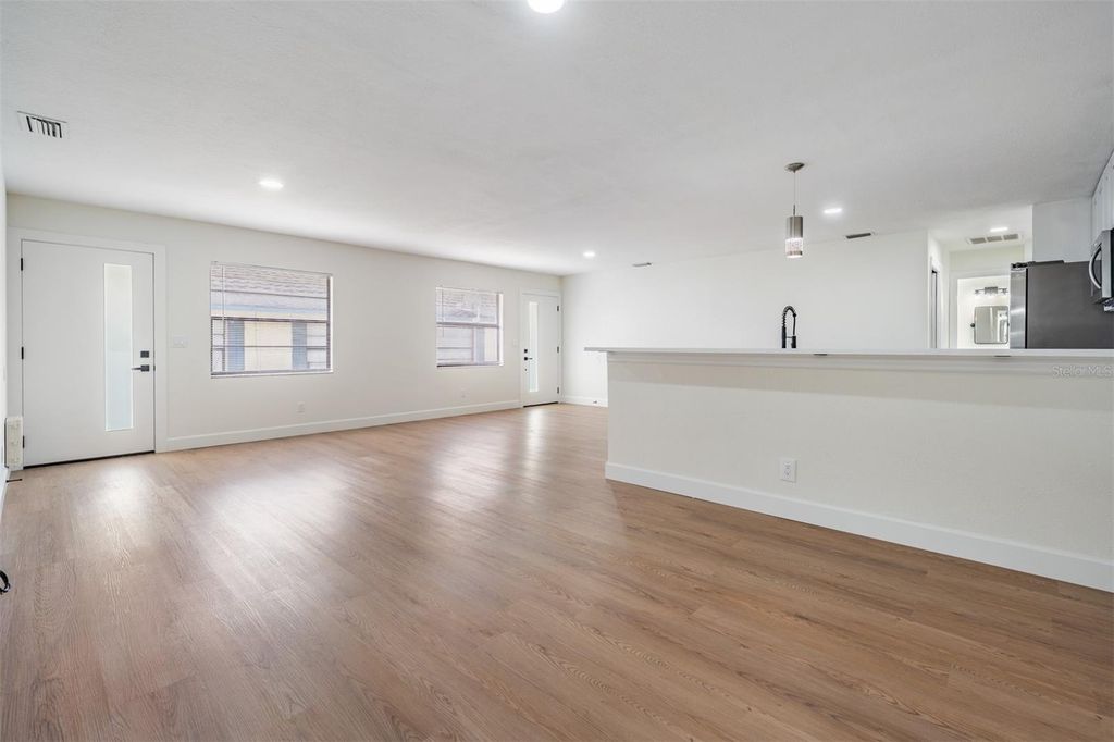 Image 5 of property listing at 8317 N MARKS STREET, Tampa, FL 33604