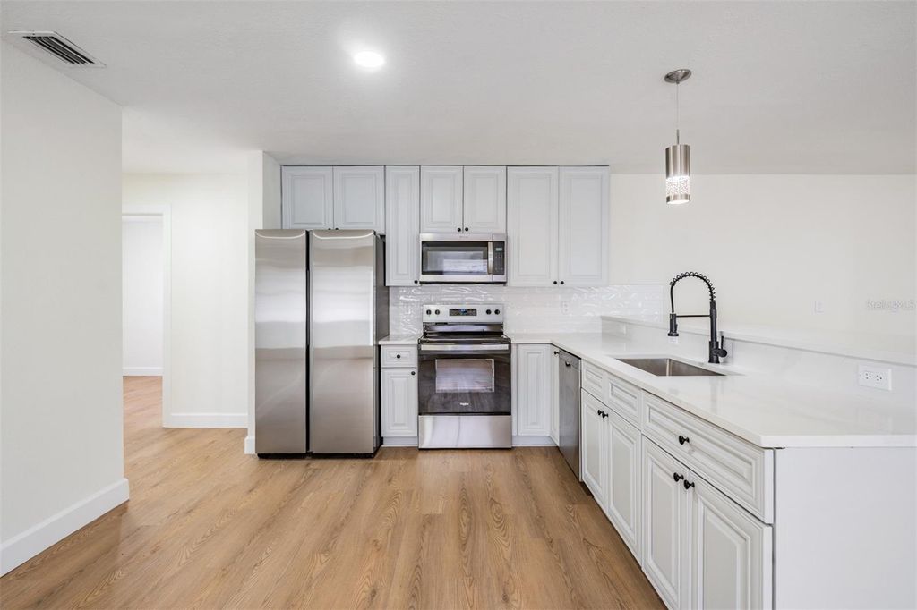 Image 8 of property listing at 8317 N MARKS STREET, Tampa, FL 33604