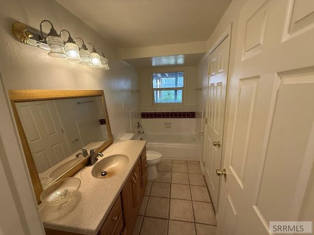 155 Hummingbird Lane, Shelley, ID 83274