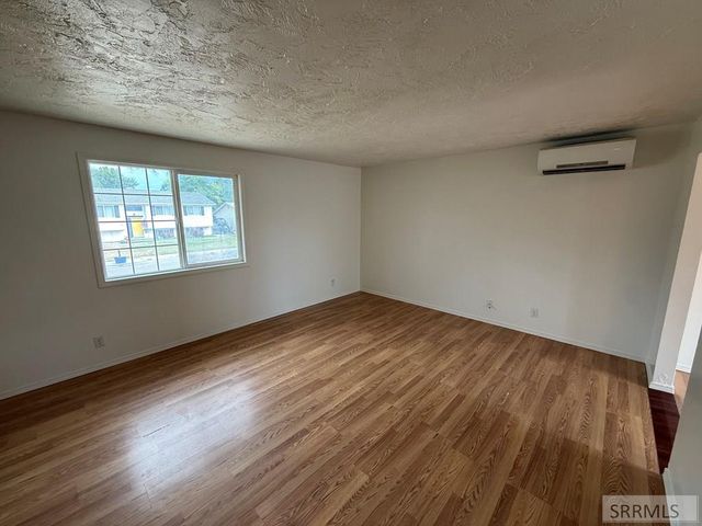 155 Hummingbird Lane, Shelley, ID 83274