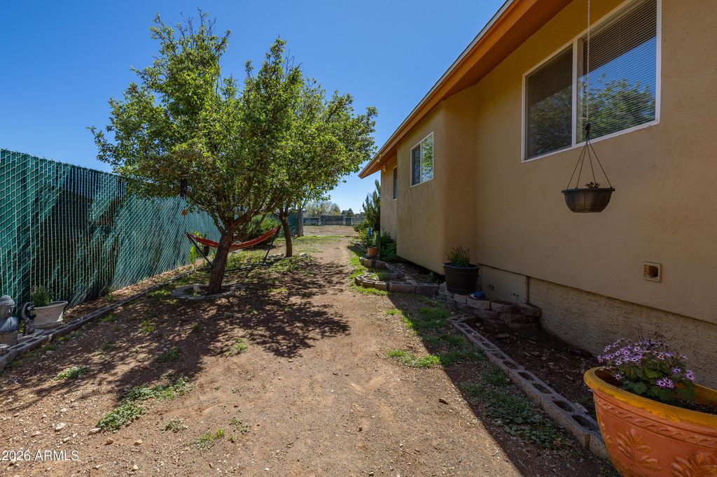 Image 51 of property listing at 10076 E ROAN Road, Flagstaff, AZ 86004