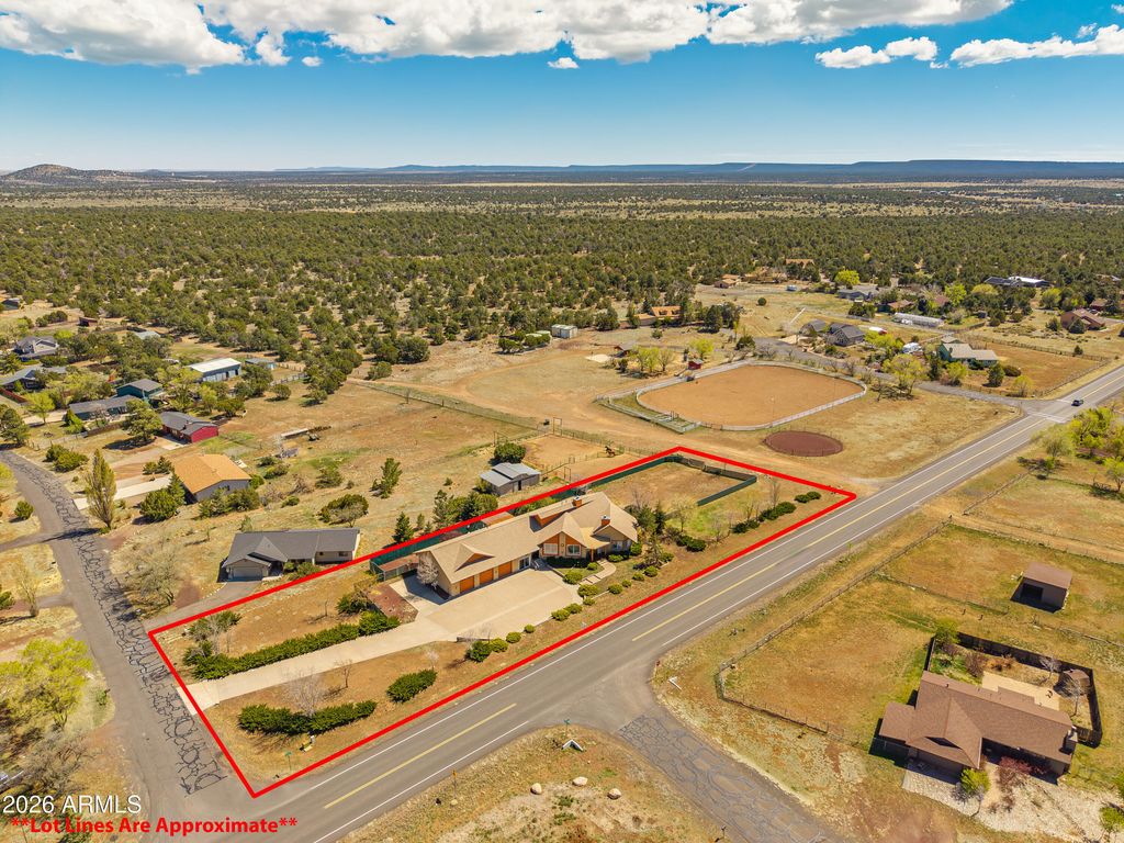 Image 57 of property listing at 10076 E ROAN Road, Flagstaff, AZ 86004
