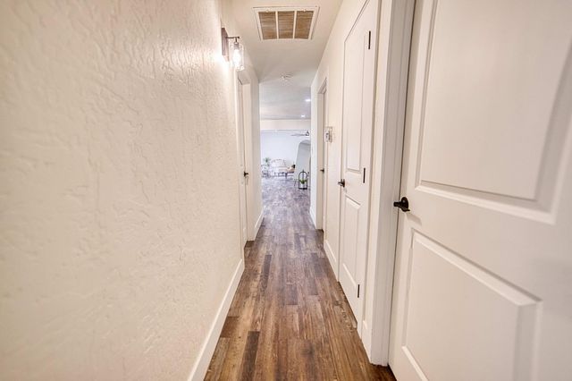 7281 N College Ave, Pinedale, CA 93650