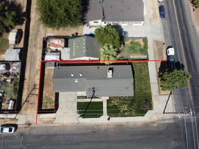 7281 N College Ave, Pinedale, CA 93650
