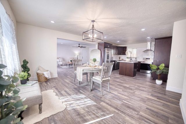 7281 N College Ave, Pinedale, CA 93650