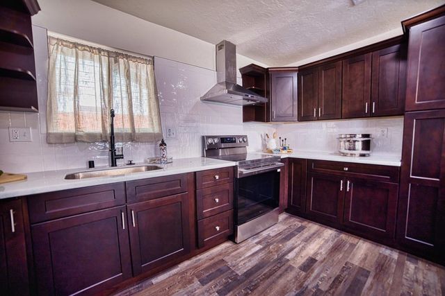 7281 N College Ave, Pinedale, CA 93650