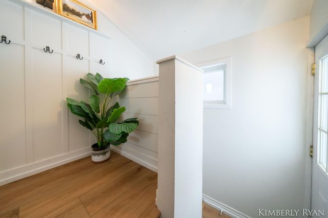 233 W Alpine Avenue, Zeeland City, MI 49464