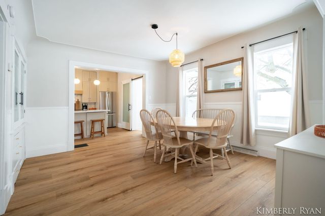 233 W Alpine Avenue, Zeeland City, MI 49464