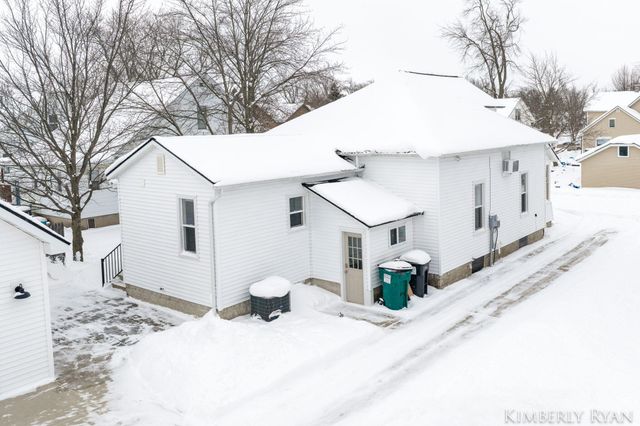 233 W Alpine Avenue, Zeeland City, MI 49464