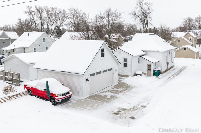 233 W Alpine Avenue, Zeeland City, MI 49464