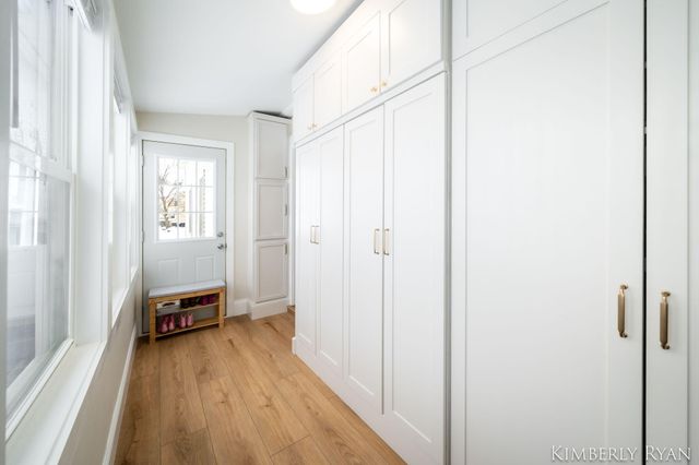 233 W Alpine Avenue, Zeeland City, MI 49464