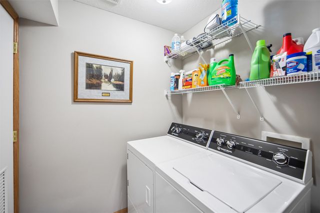 2046 SW 35th Street, Ankeny, IA 50023