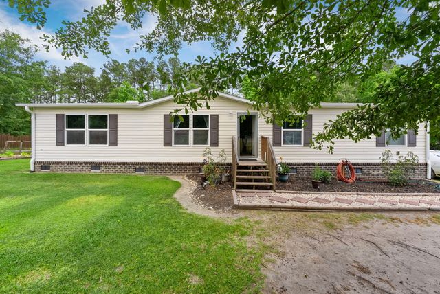 602 Calm Corner Way, Moncks Corner, SC 29461