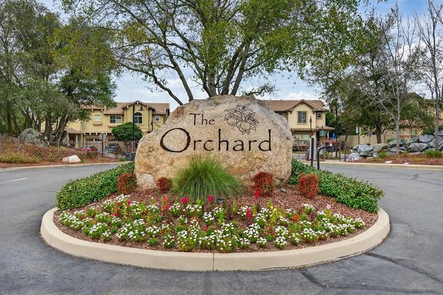 7102 Orchard Cir, Penryn, CA 95663