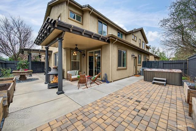 7102 Orchard Cir, Penryn, CA 95663