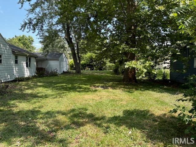 2204 S Waldemere Avenue, Muncie, IN 47302