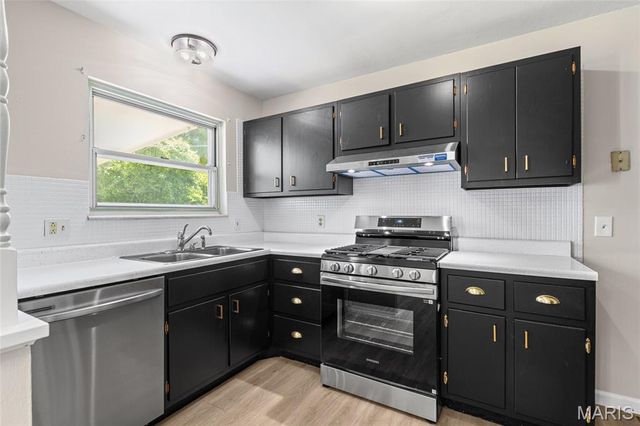 11790 New Halls Ferry Road, Florissant, MO 63033