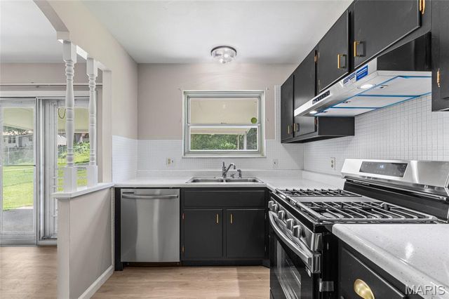11790 New Halls Ferry Road, Florissant, MO 63033