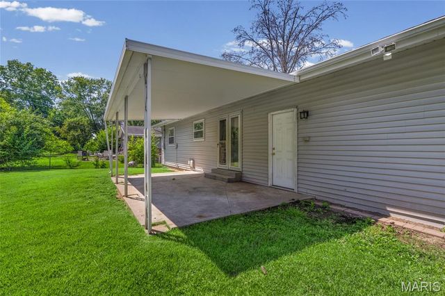 11790 New Halls Ferry Road, Florissant, MO 63033