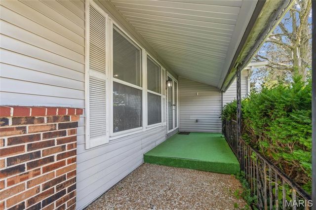 11790 New Halls Ferry Road, Florissant, MO 63033