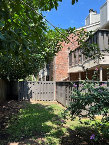 400 Pebble Way 262, Arlington, TX 76006