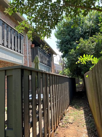400 Pebble Way 262, Arlington, TX 76006