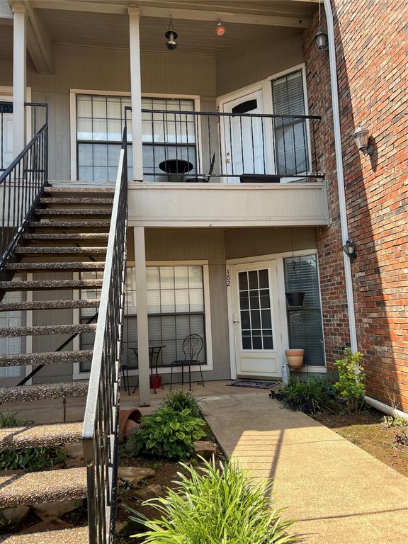 400 Pebble Way 262, Arlington, TX 76006